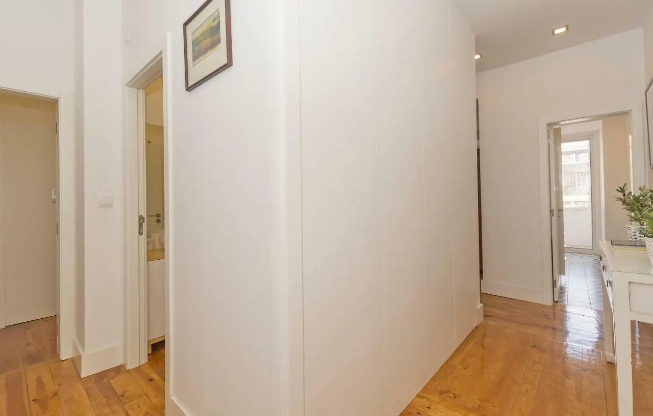 Lisbon City Center Apartment