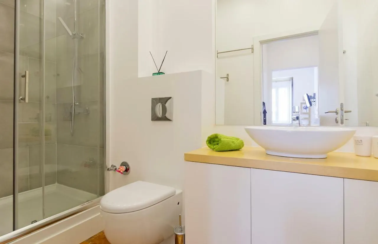 Lisbon City Center Apartment
